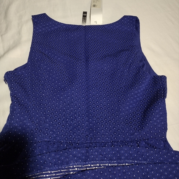 Kensie Cobalt Blue and White Sweetheart Neck Line Midi Dress - Picture 10 of 16